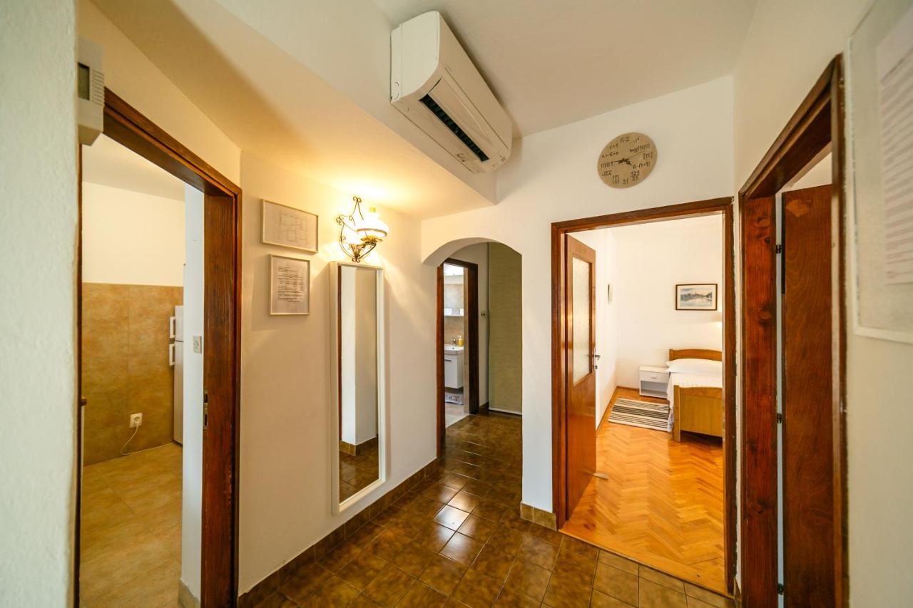 Apartment Zuza Krk Krk Town Exterior photo