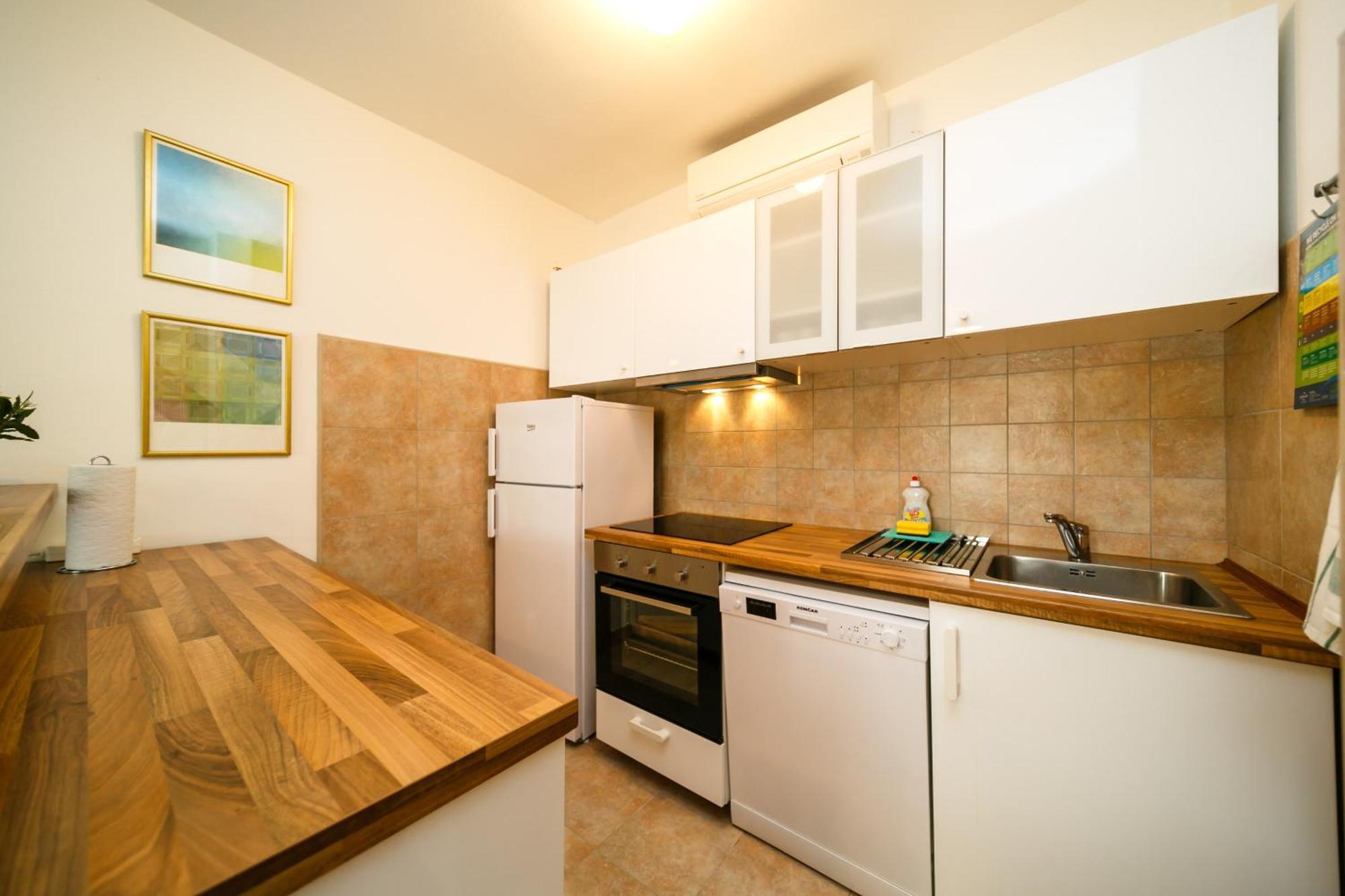 Apartment Zuza Krk Krk Town Exterior photo